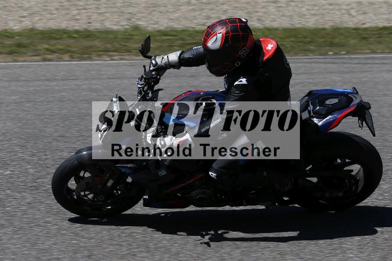 /15 22.05.2026  Plüss Moto Sport  Discover the Bike ADR /Gruppe gruen - Bike 1/64